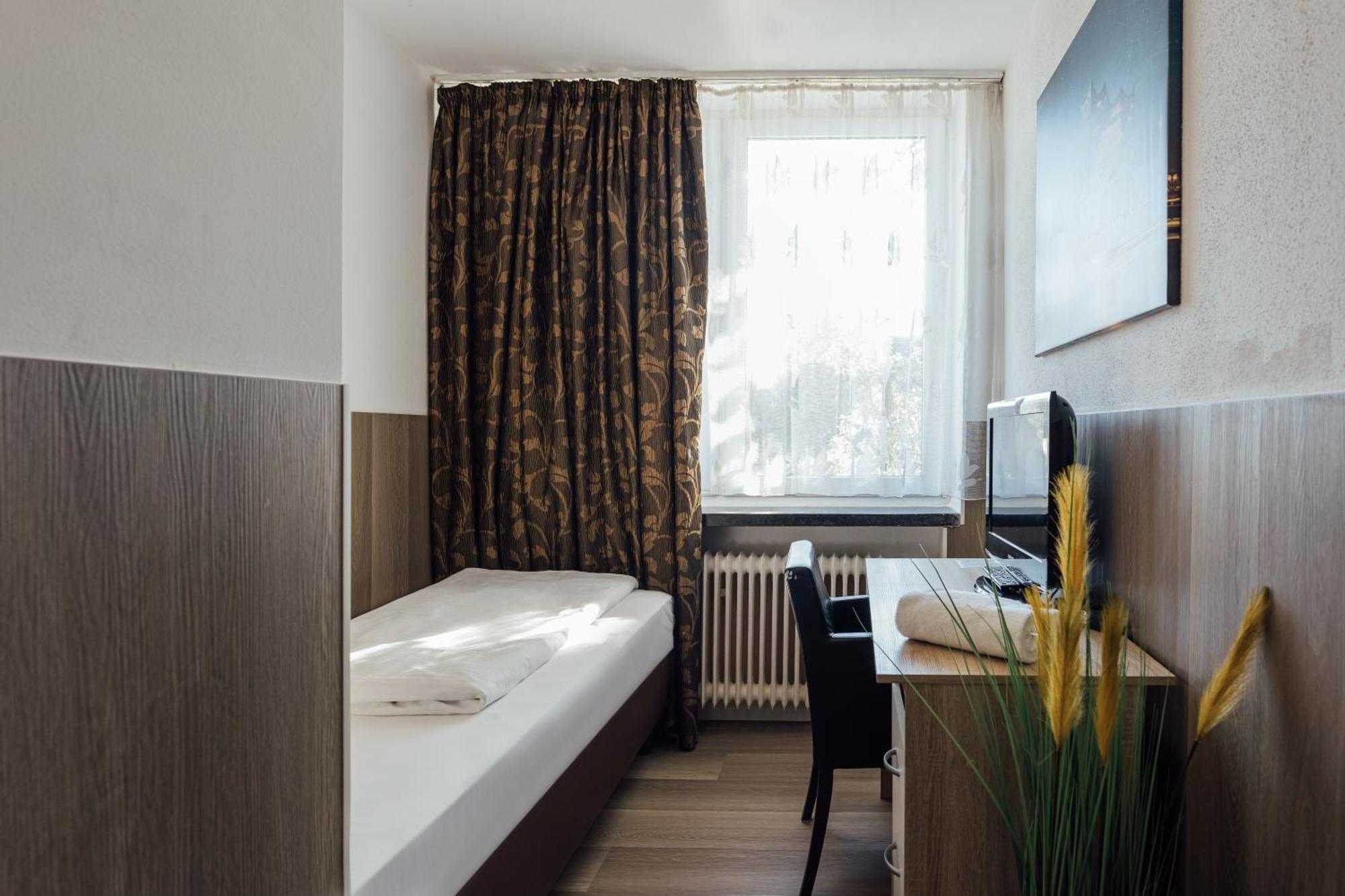 Hotel Hanseat Hamburgo Exterior foto
